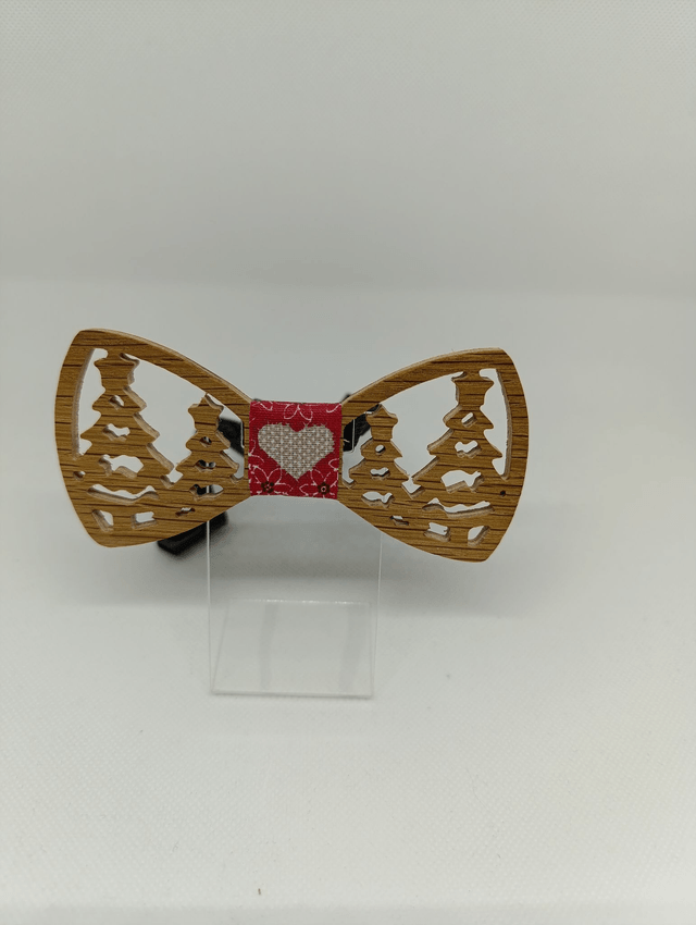Nœud papillon en bois