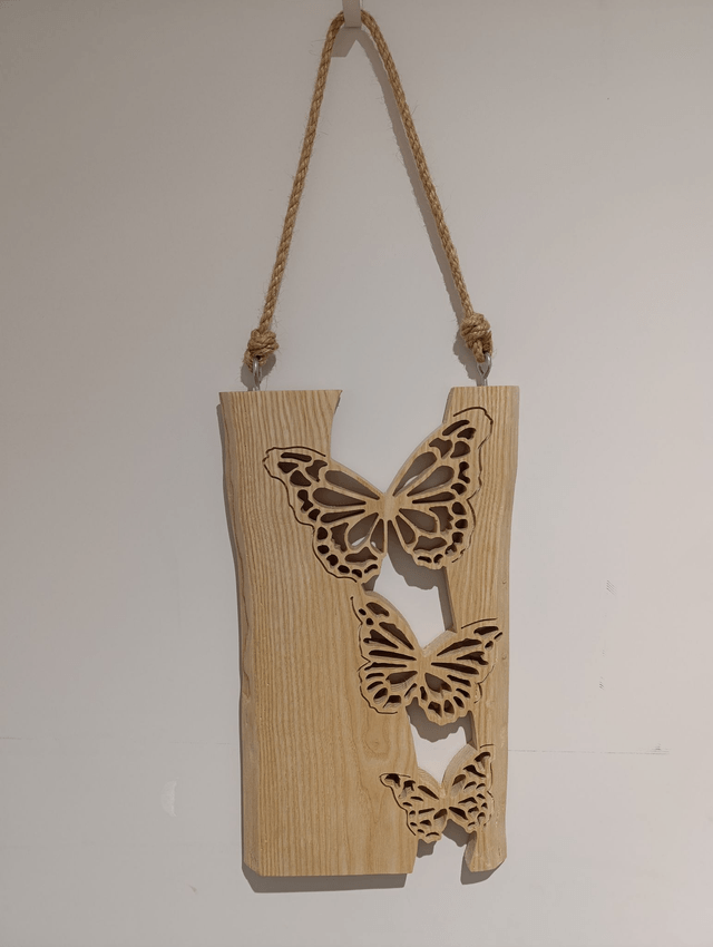 Cadre déco papillon artisanal en bois massif
